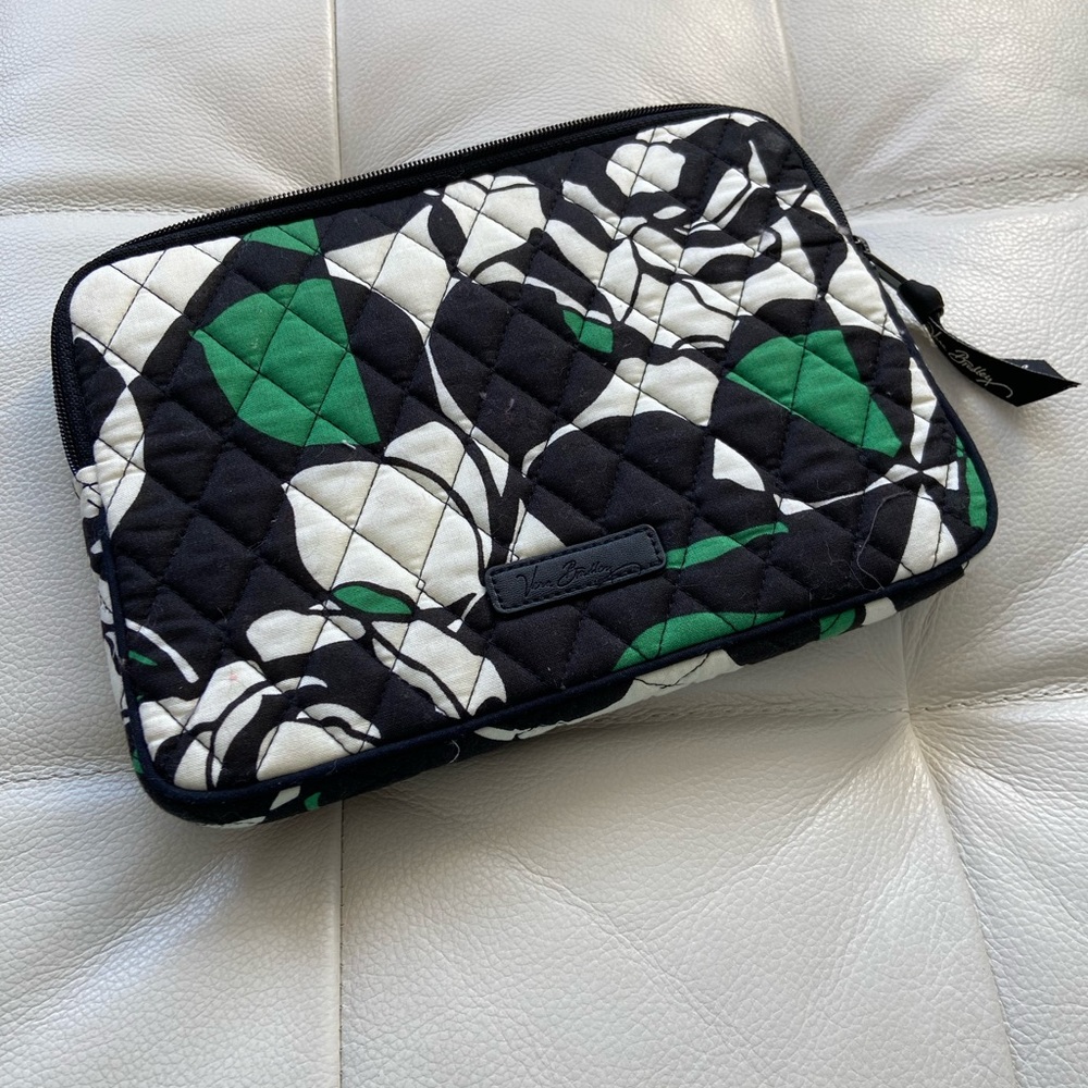 Vera Bradley Tablet Case 💚🤍🖤